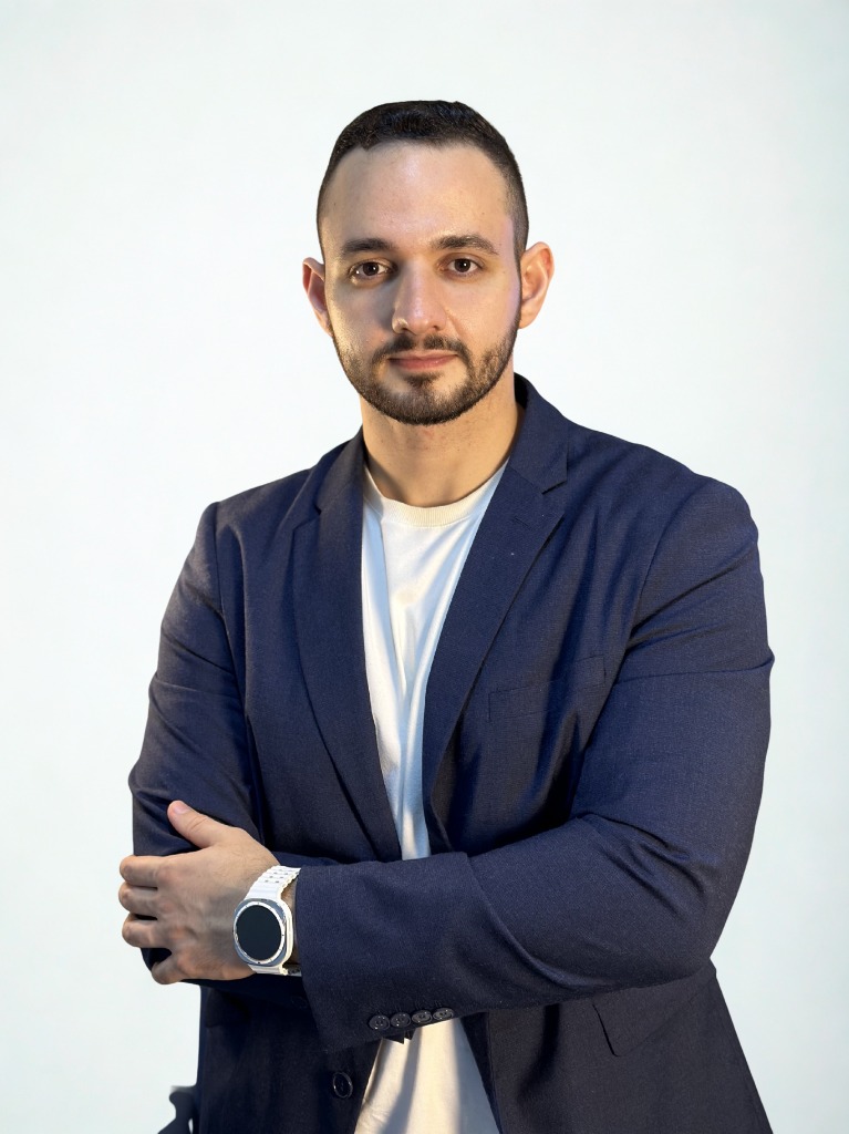 Dr. Lucas Lopes - Especialista em Implantes